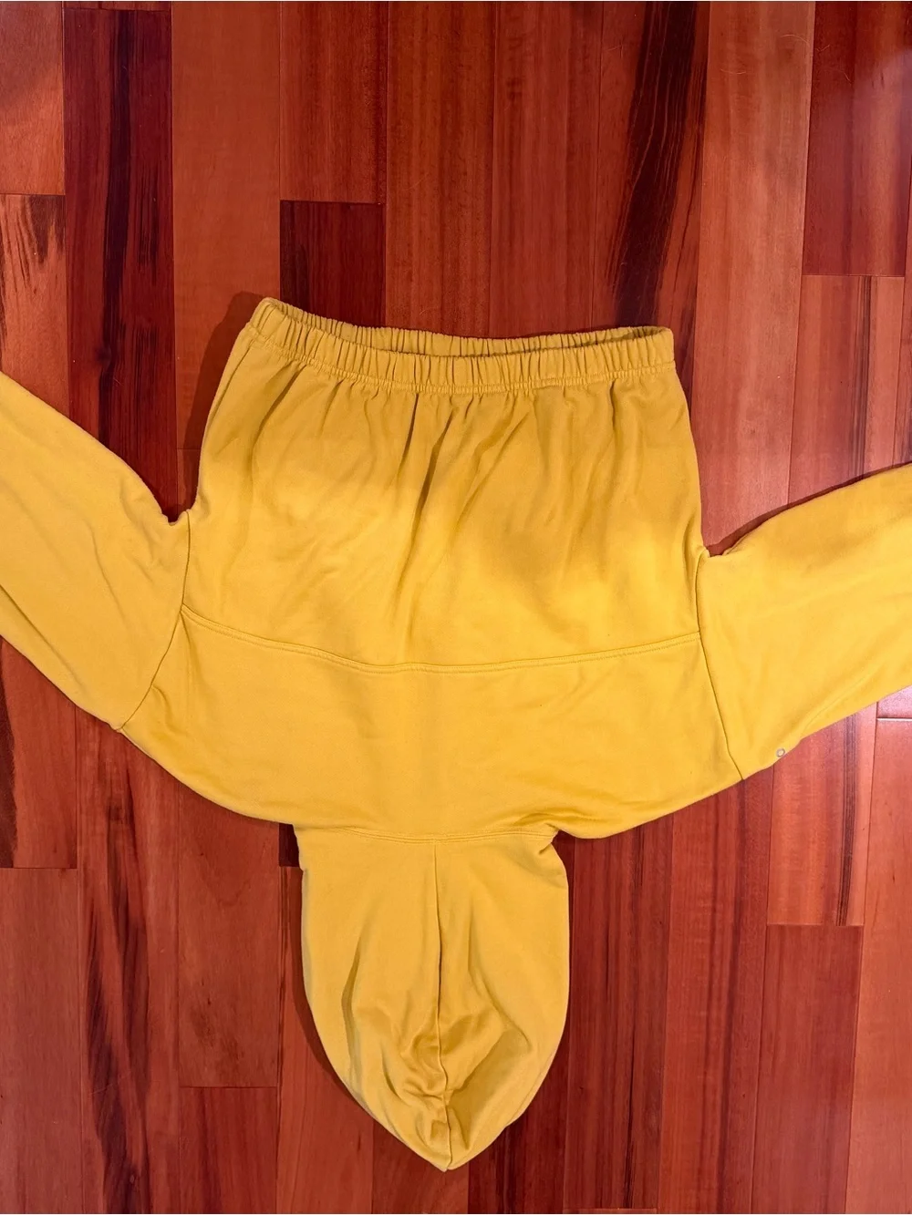 Alo Yoga Stadium Half Zip in Sulphur